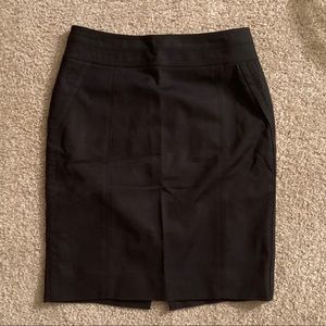 Black Perfect Form WHBM pencil skirt with zipper